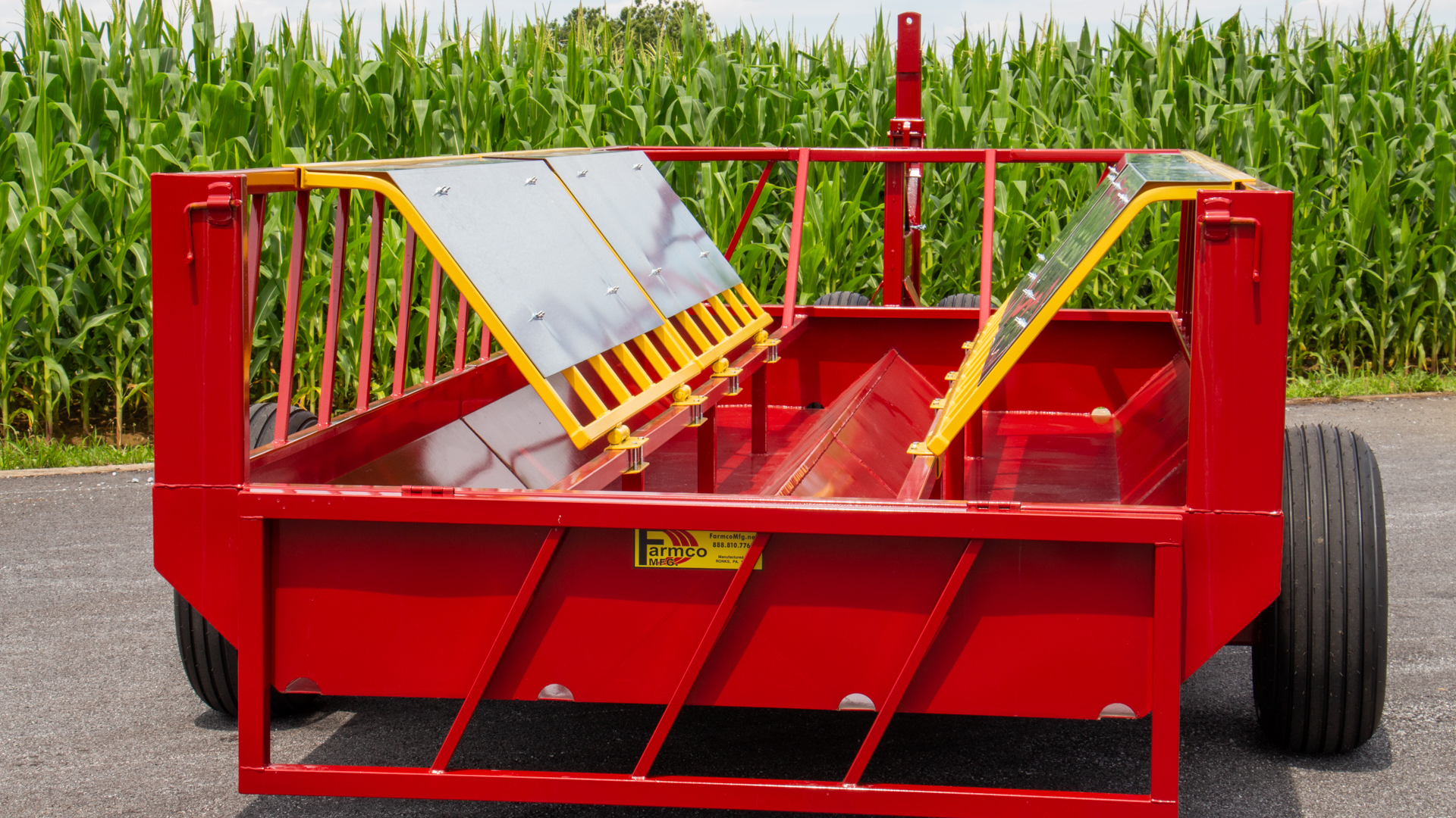 panels in a 700 drb feeder as example of best way to feed hay to cattle 3