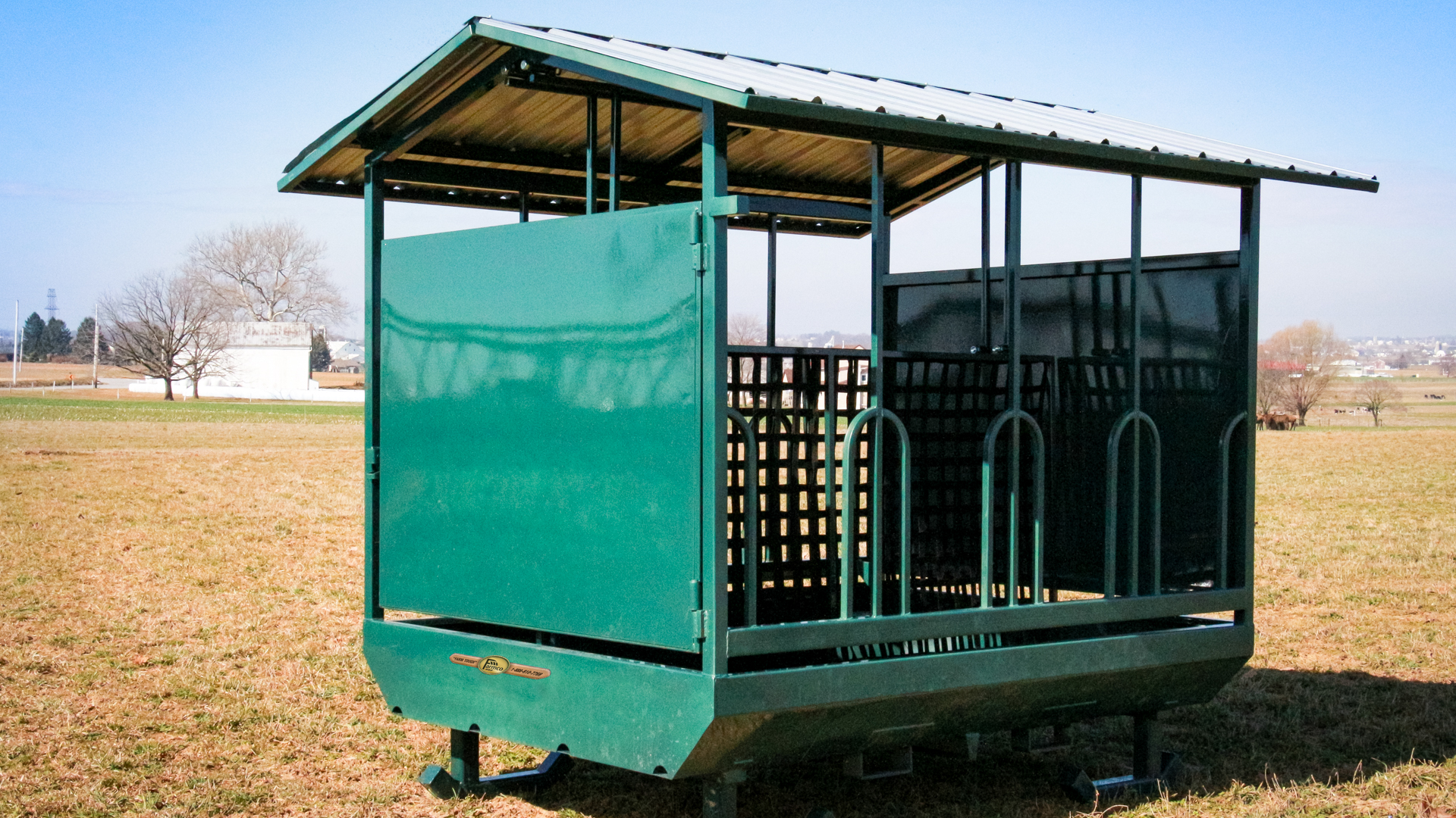 how to feed round bales to horses 2 2